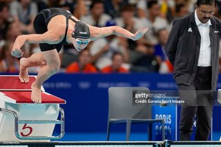 Gretchen Walsh feet photo 6