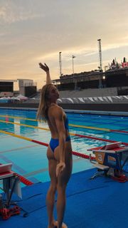 Gretchen Walsh feet photo 3