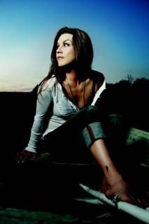 Gretchen Wilson feet photo 3