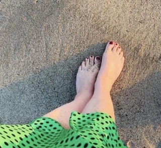 Grey DeLisle feet photo 5