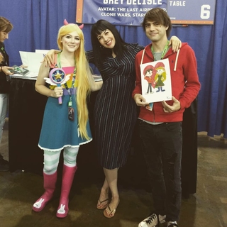 Grey DeLisle feet photo 3