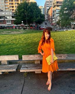 Grey DeLisle feet photo 7