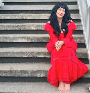 Grey DeLisle feet photo 19