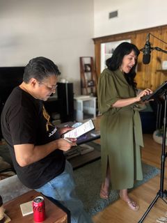 Grey DeLisle feet photo 15