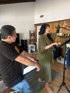 Grey DeLisle feet photo 14