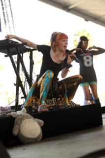 Grimes feet photo thumbnail