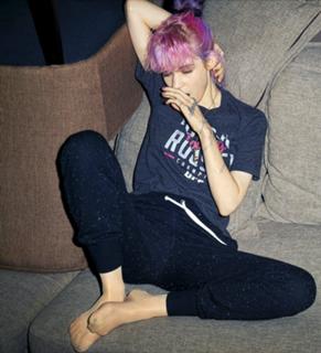 Grimes feet photo thumbnail
