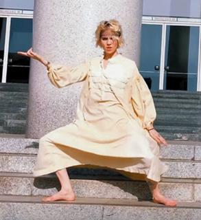 Grimes feet photo thumbnail