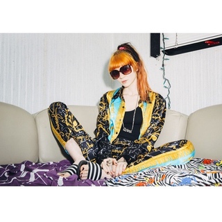 Grimes feet photo thumbnail