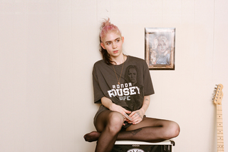 Grimes feet photo thumbnail