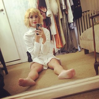 Griselda Siciliani feet photo 9
