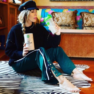 Guendalina Canessa feet photo 4