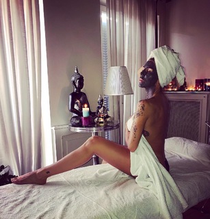 Guendalina Canessa feet photo 14