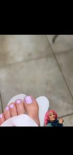Guendalina Canessa feet photo 11