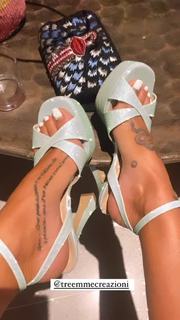 Guendalina Canessa feet photo 8