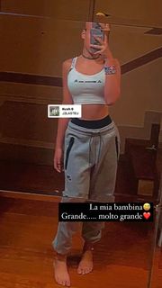 Guendalina Canessa feet photo 9