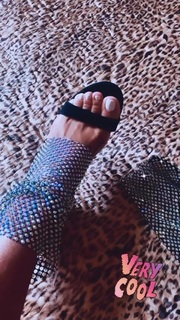 Guendalina Canessa feet photo 7