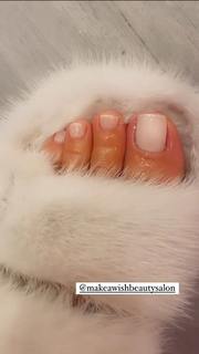 Guendalina Canessa feet photo 1