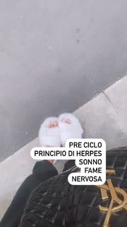 Guendalina Canessa feet photo 15