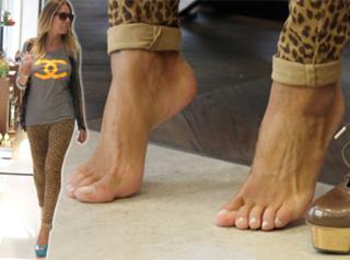 Guendalina Canessa feet photo 2