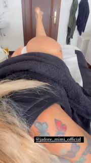 Guendalina Canessa feet photo 2