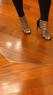Guendalina Canessa feet photo 7