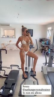 Guendalina Canessa feet photo 11