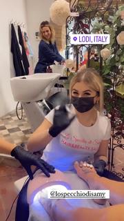 Guendalina Canessa feet photo 11