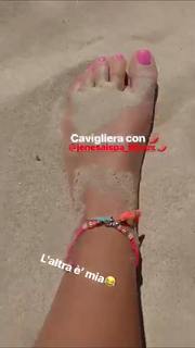 Guendalina Tavassi feet photo 1
