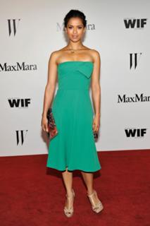 Gugu Mbatha-Raw feet photo thumbnail