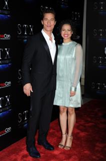 Gugu Mbatha-Raw feet photo thumbnail