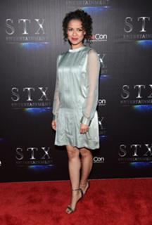 Gugu Mbatha-Raw feet photo thumbnail