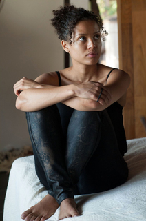 Gugu Mbatha-Raw feet photo thumbnail