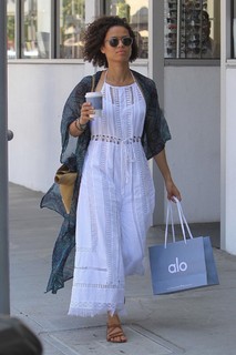 Gugu Mbatha-Raw feet photo thumbnail