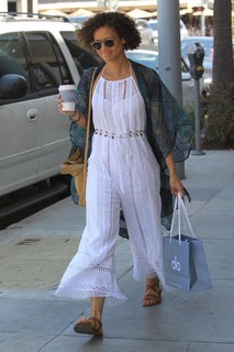 Gugu Mbatha-Raw feet photo thumbnail