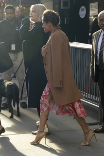 Gugu Mbatha-Raw feet photo thumbnail