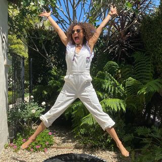 Gugu Mbatha-Raw feet photo thumbnail