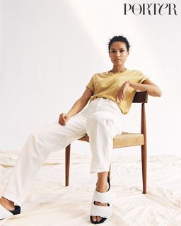Gugu Mbatha-Raw feet photo thumbnail
