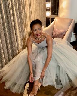 Gugu Mbatha-Raw feet photo thumbnail