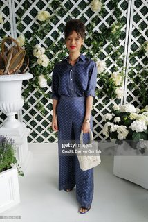 Gugu Mbatha-Raw feet photo thumbnail