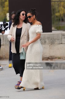 Gugu Mbatha-Raw feet photo thumbnail