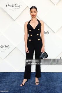 Gugu Mbatha-Raw feet photo thumbnail