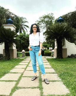 Gul Panag feet photo 19