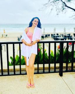 Gul Panag feet photo 11