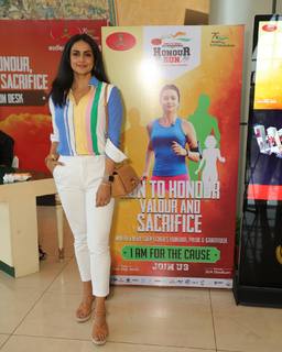 Gul Panag feet photo 7