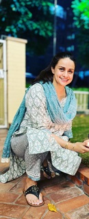 Gul Panag feet photo 3