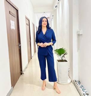 Gul Panag feet photo 11