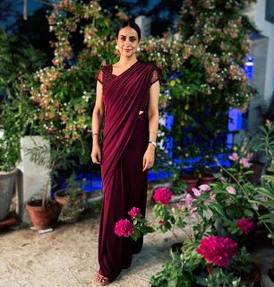 Gul Panag feet photo 15