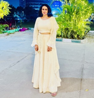 Gul Panag feet photo 14