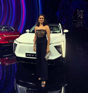 Gul Panag feet photo 5